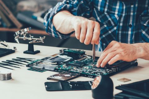 Diagnóstico y Reparación de Hardware